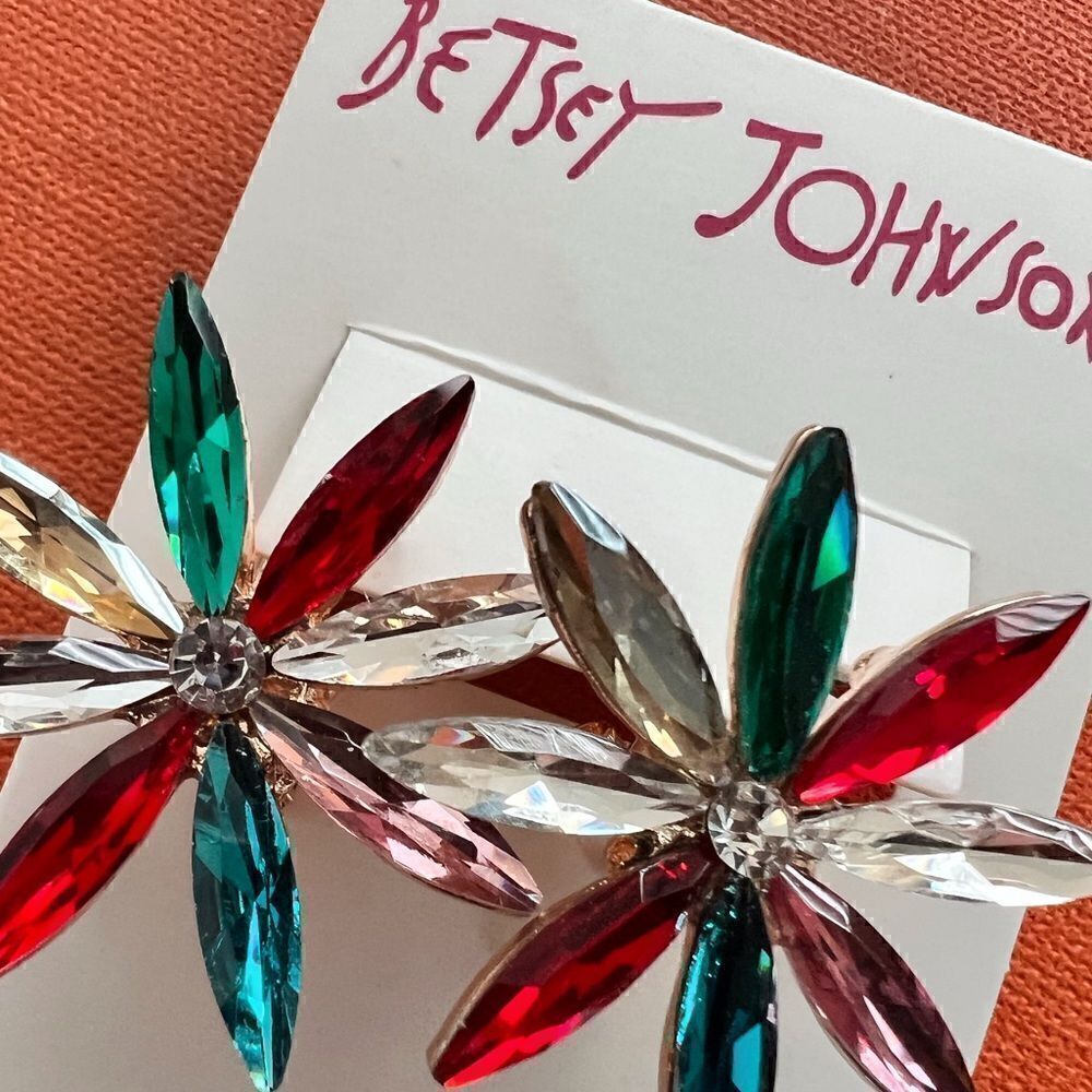 ♥️ Betsey Johnson sparkling multicolored crystal flower burst earrings ♥️